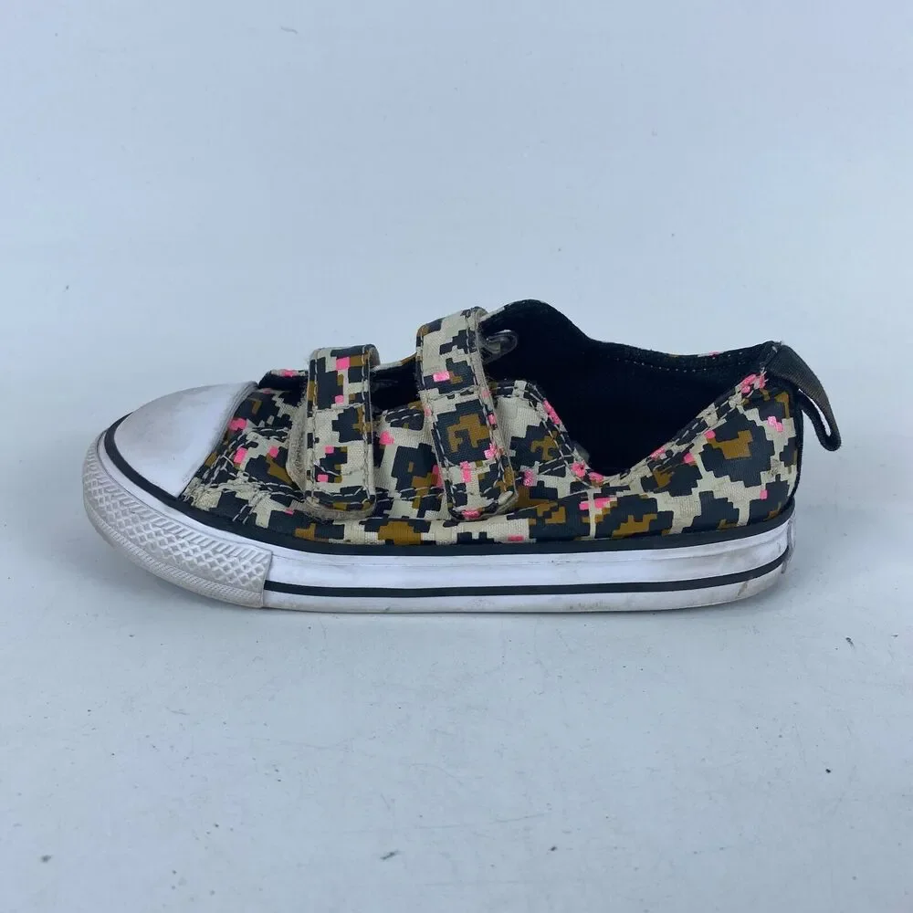 Converse All-Star CTAS 2V‎ OX Infant Baby Shoes Size 9 Multicolor Cheetah Pixel